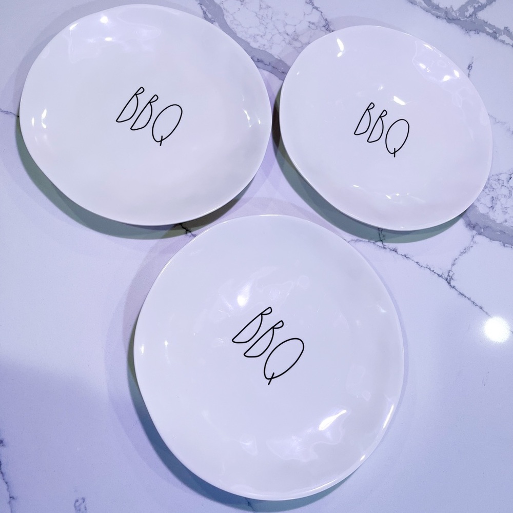 Rae Dunn BBQ plates (3)